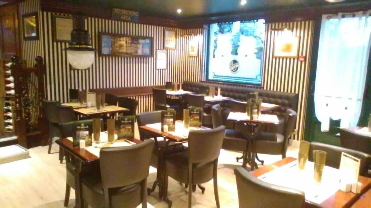 Saint-Chély-dʼApcher Hotel Jeanne D'Arc מראה חיצוני תמונה