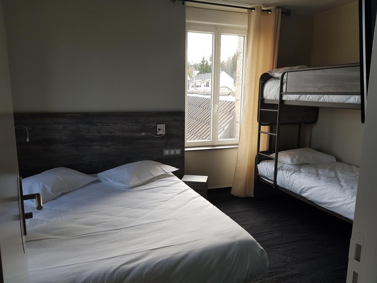 Saint-Chély-dʼApcher Hotel Jeanne D'Arc מראה חיצוני תמונה